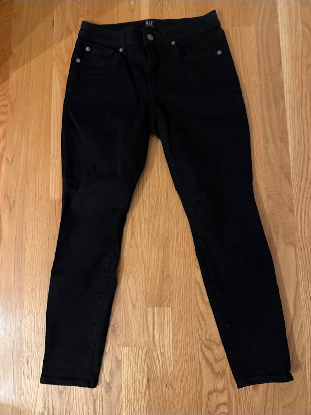 GAP Women's Black Skinny Jeans